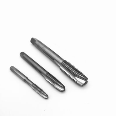 Хорошая цена Квадратный конец M18x2 5 Tap Spiral Flute Tap Set 3 Flute Tap для углеродистой стали и сплавной стали онлайн